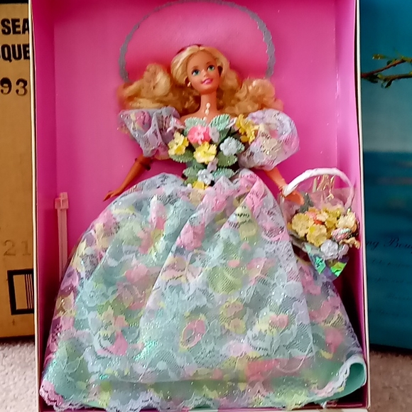 Mattel Vintage Barbie Doll - Picture 2 of 6